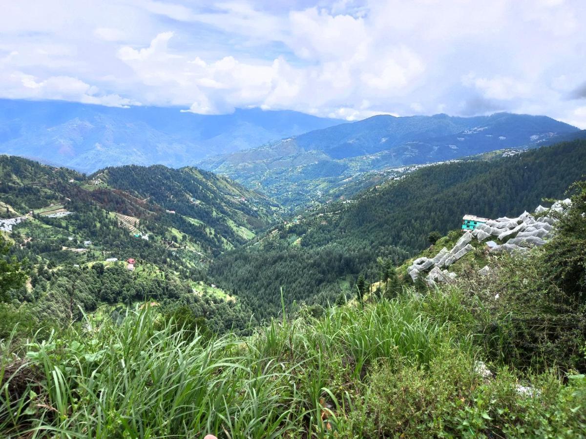 Humble Holiday Inn Kufri Simla Экстерьер фото