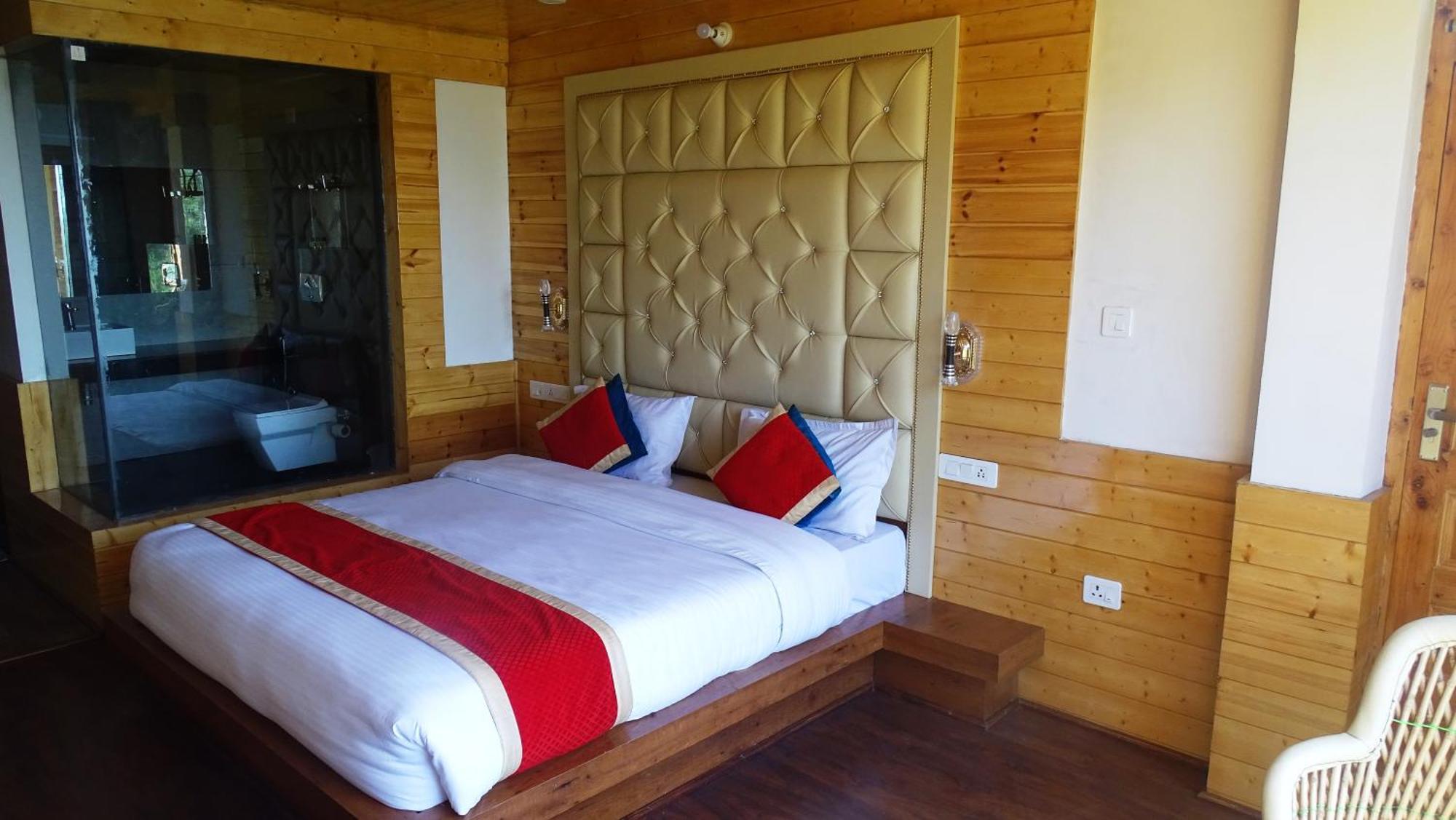 Humble Holiday Inn Kufri Simla Экстерьер фото