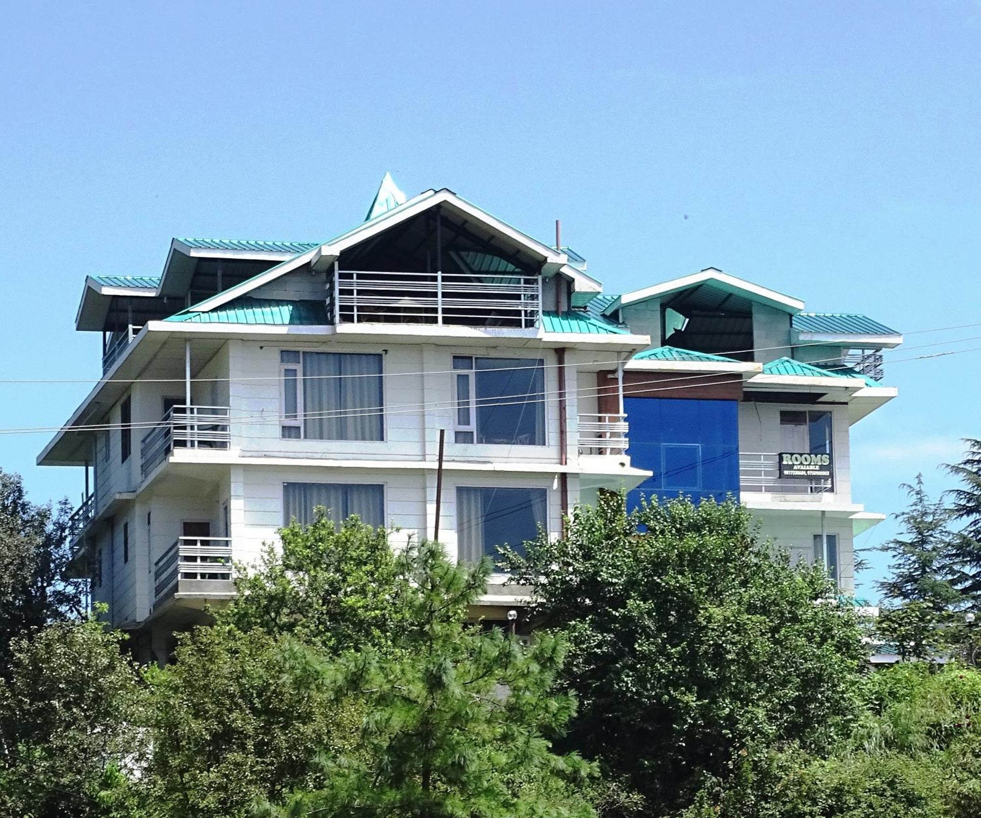 Humble Holiday Inn Kufri Simla Экстерьер фото